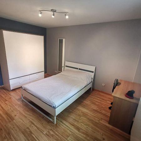 Chambre D'Hote Dans Une Maison Avec Parking Privee Saint-Etienne  Exterior photo